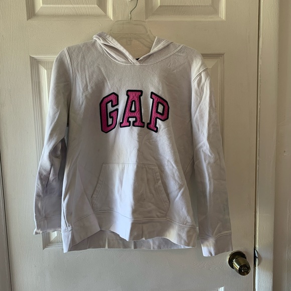 GAP Other - Gap sweatshirt